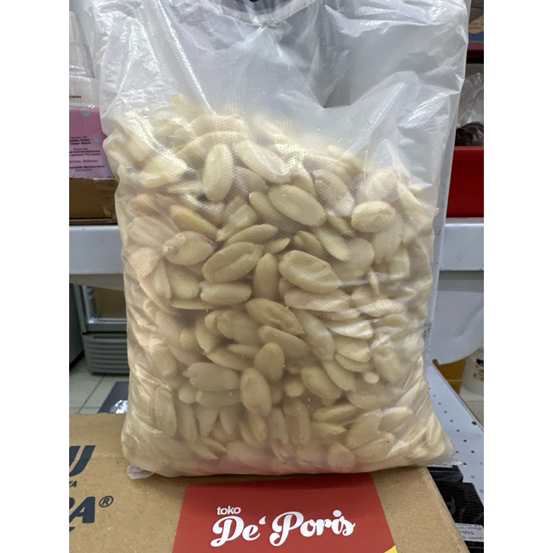 

Kacang Kenari 1kg