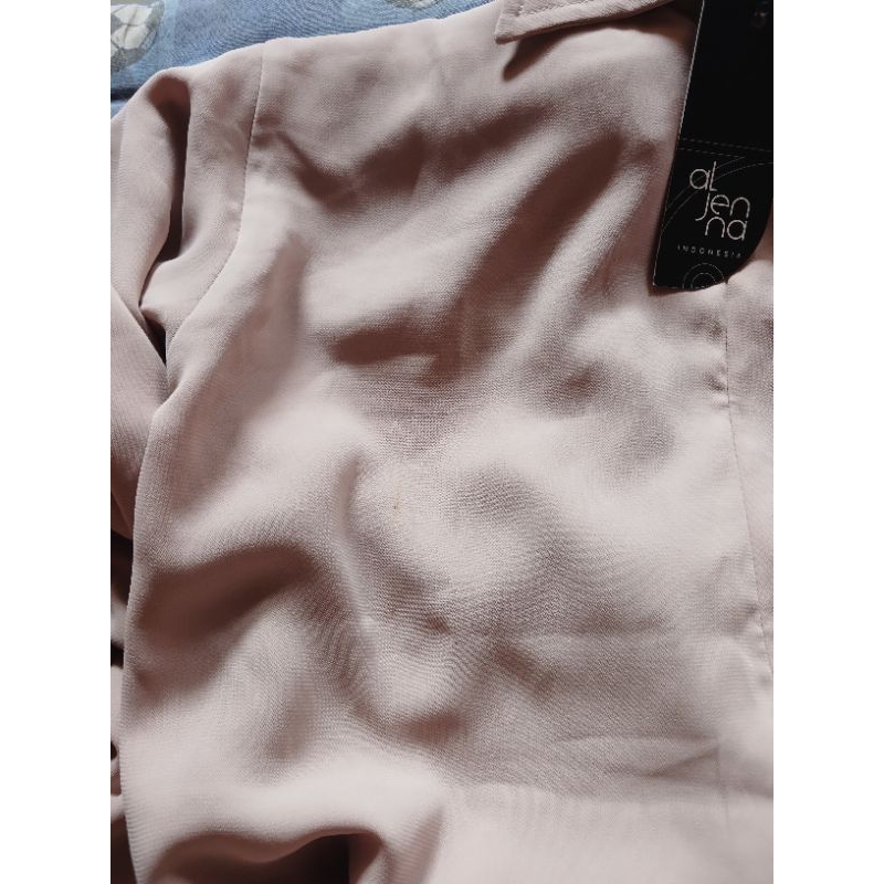 laeeba shafeeya L defeksale