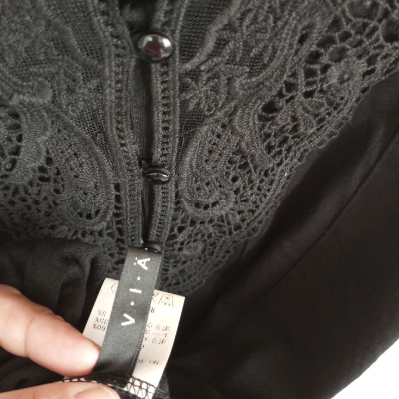 atasan tunik hitam motif brokat