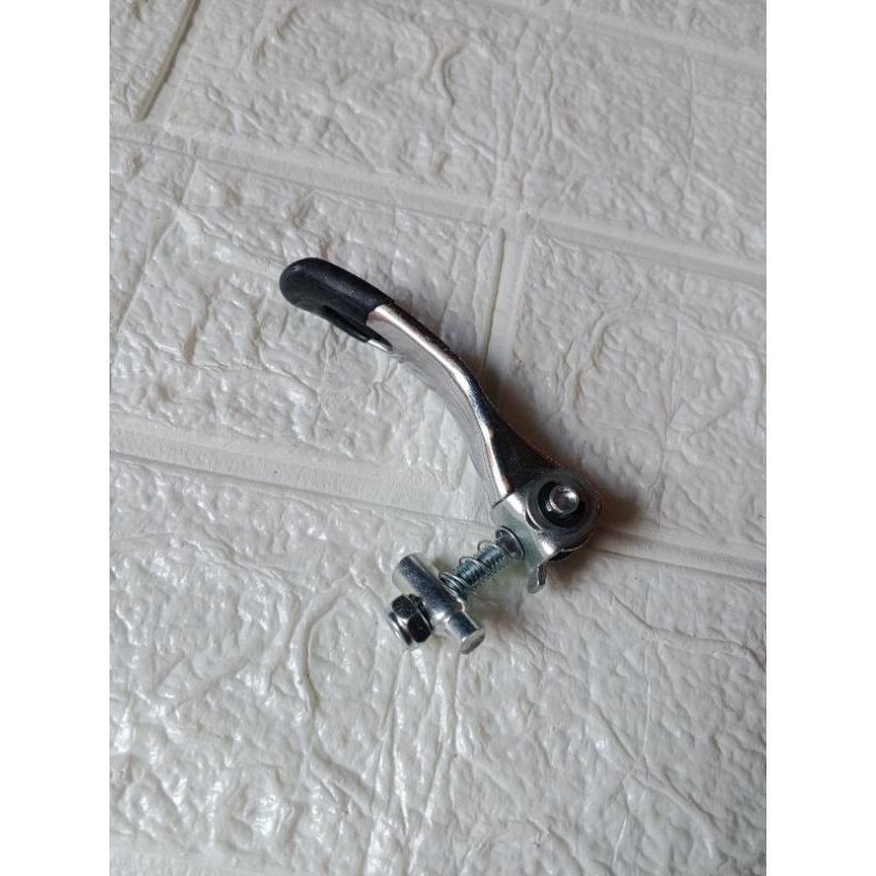 Kunci Handle Post Stang Sepeda Lipat Pengunci Handlepost