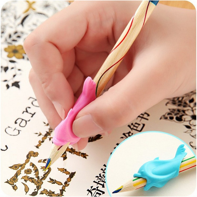

Pegangan pensil korektif,Pencil holder,Pensil Grip,Pemilik pena tiga jari,Model Dolphin dan 3 Jari Silikon