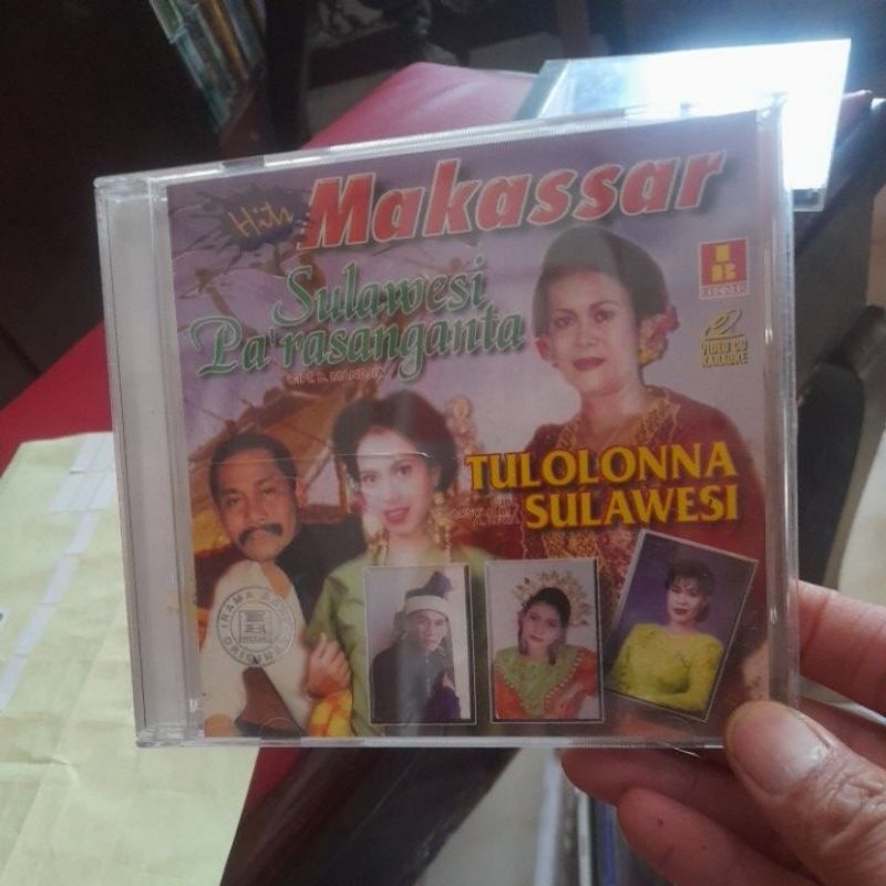 vcd musik hits makassar sulawesi parasanganta tulolonna sulawesi (CD075)