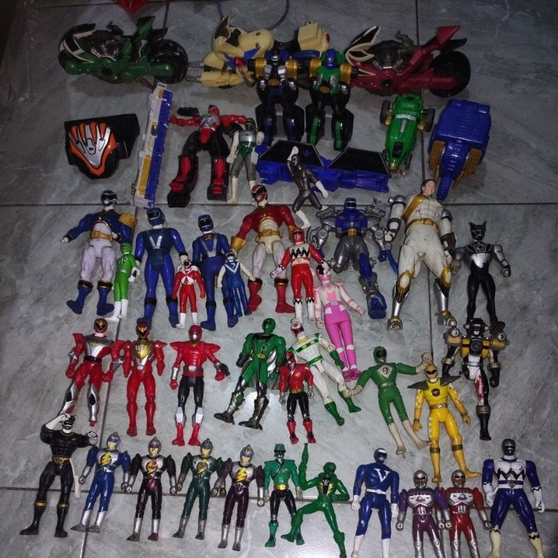 13-11-2024 Figure Power Rangers MMPR Super Sentai Jungle Fury Megazord Zord Robot