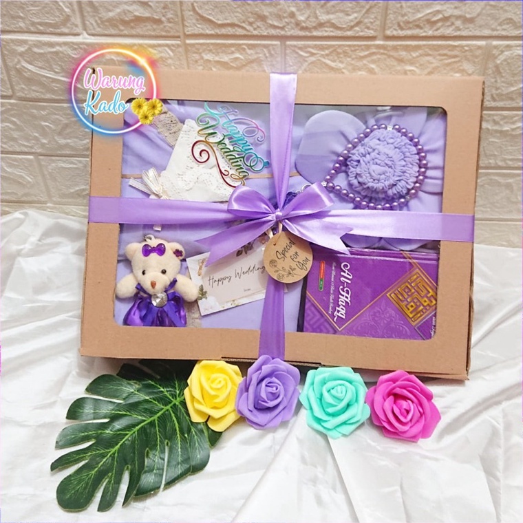 

Sekarang Bermanfaat HAMPERS MUKENA 11 KADO HAMPERS PARCEL NIKAH WEDDING GIFT