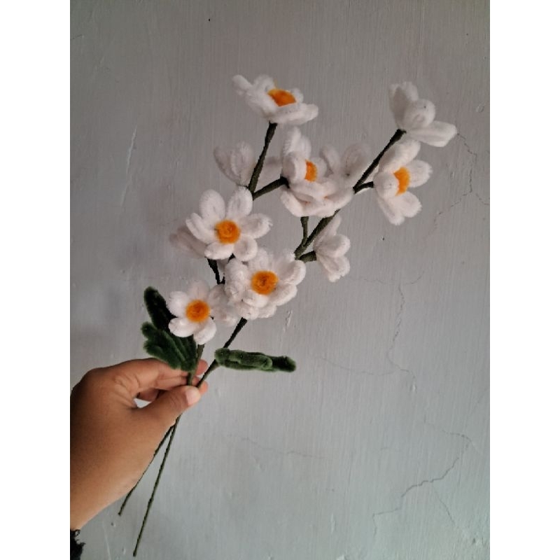 PODaisy Putih dari kawat bulu (1tangkai isi 7 bunga)