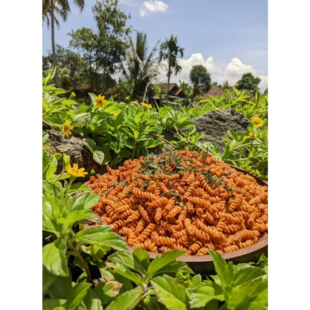 

Makaroni Spiral RAJA OBRAL 1 Ball isi 2,5kg/ grosir aneka cemilan gurih