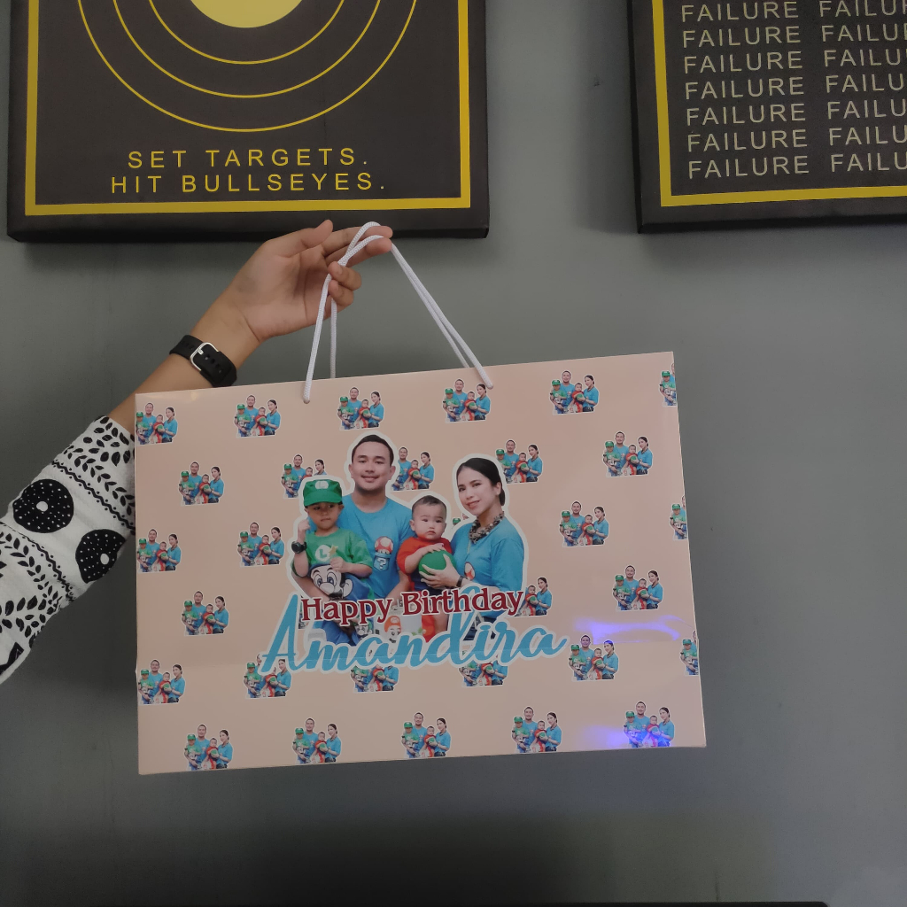 

PAPERBAG CUSTOM FOTO/ WAJAH ukuran BIG SIZE/JUMBO gratis desain