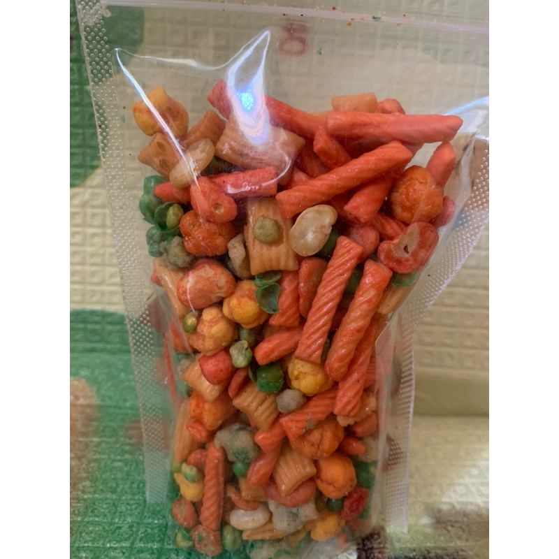 

kacang koro / kacang campur / kacang mix / kacang campur jaipong 150g