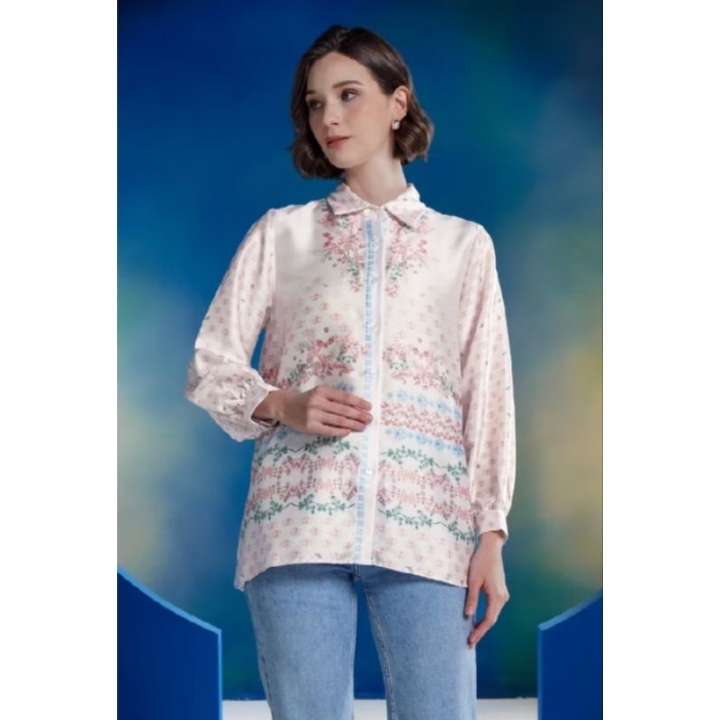 Benang Jarum Coral Dreams Pleated Shirt Jellyfish