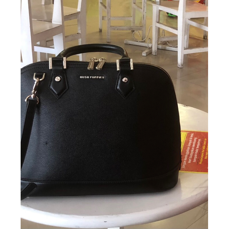 TAS HUSH PUPPIES LIKE A NEW - Preloved tas branded - Sale tas branded
