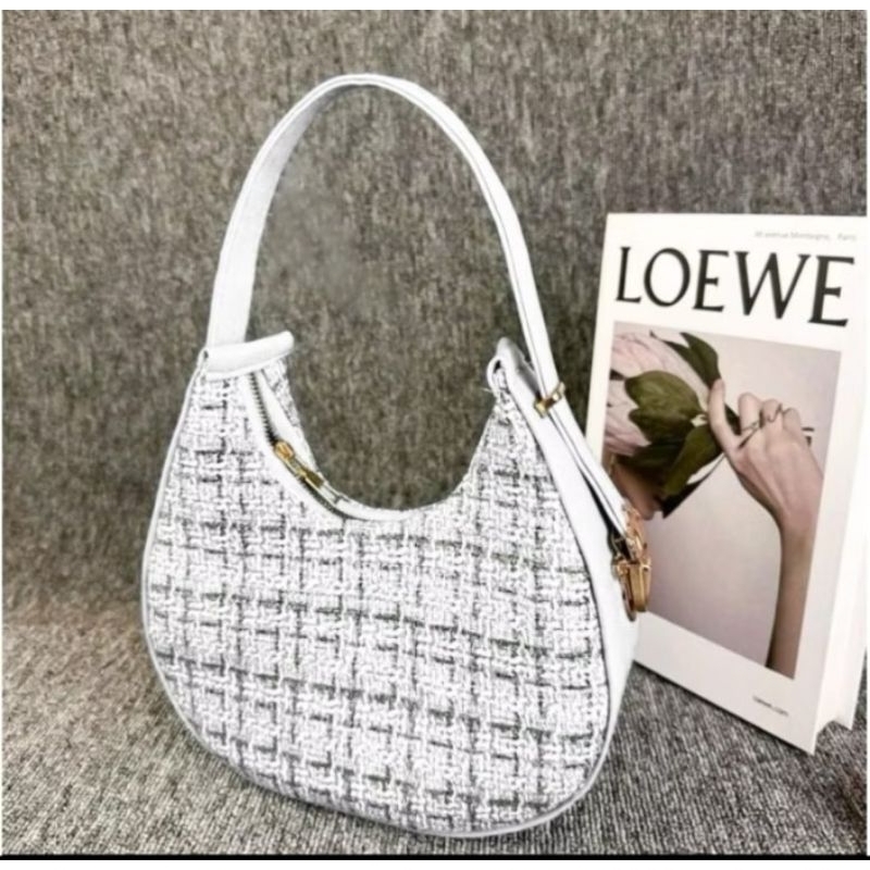 𝐀𝐙𝐊𝐀 𝐅𝐀𝐒𝐇𝐈𝐎𝐍 𝐦𝐚𝐤𝐚𝐬𝐬𝐚𝐫❤ 𝐓𝐀𝐒 𝐁𝐀𝐇𝐔 𝐖𝐀𝐍𝐈𝐓𝐀 |  Shoulder Bag Wanita  Schatzi | TAS BAHU KANVAS