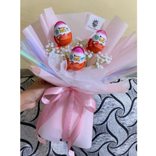 

READY buket coklat kinderjoy, buket snack, buket wisuda