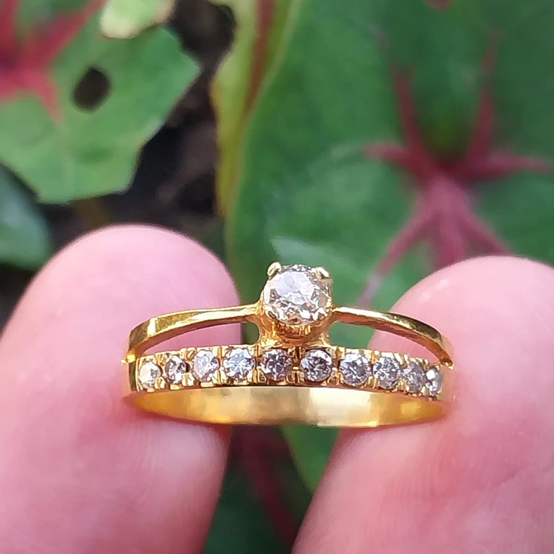 cincin emas wanita natural berlian