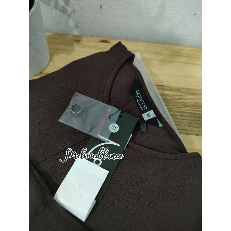 Saila Aljenna size M