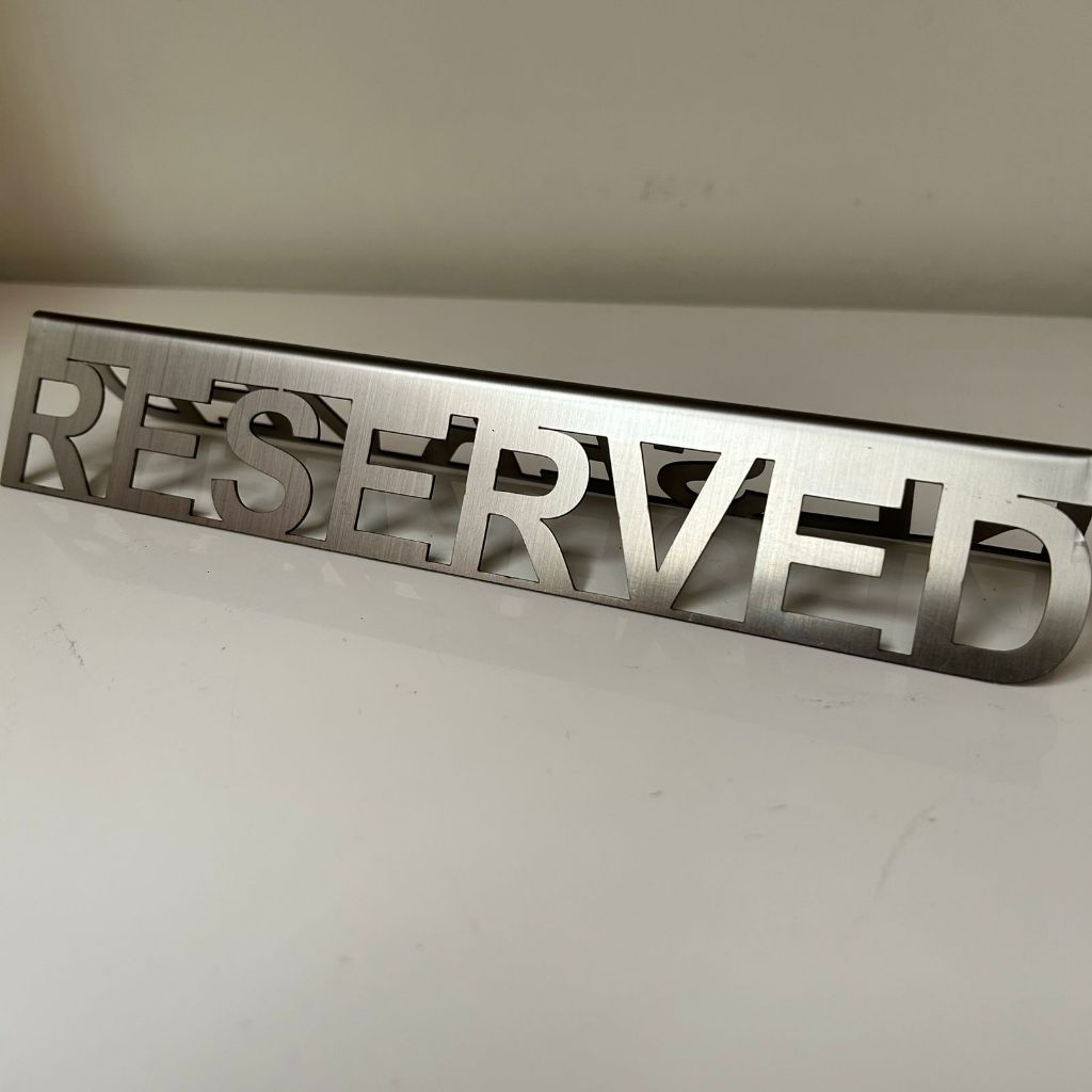 

Reserved Table Sign Bahan Stainlees Still atau Plat Besi | Tulisan Tanda Meja Reserved