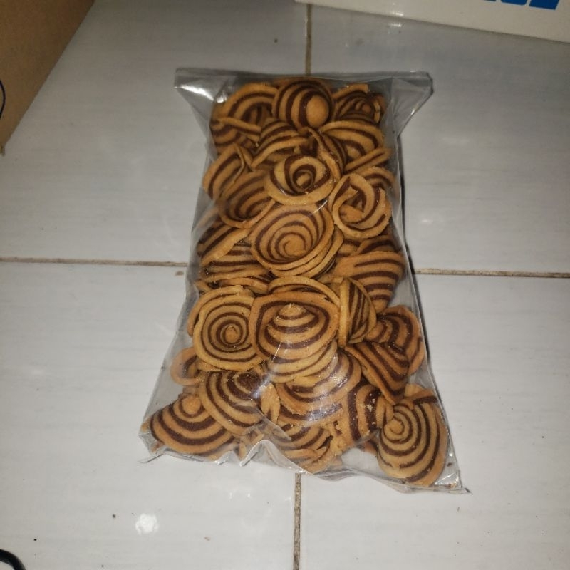 

Kuping Gajah 250 gram - Cemilan Jaman Dulu | by; tokoemakku