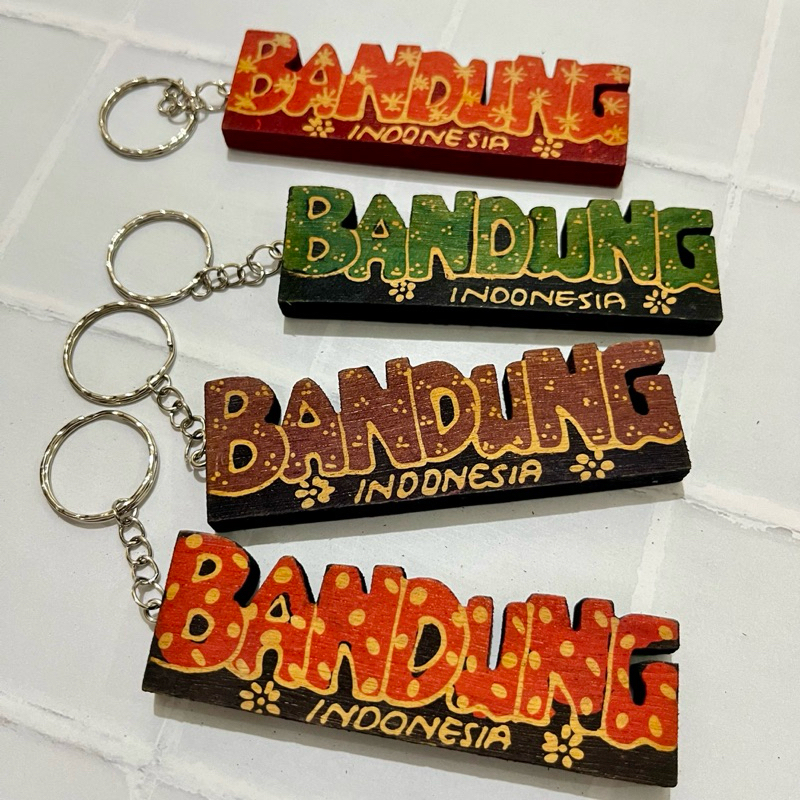 Gantungan kunci khas Bandung / Souvenir oleh oleh kota Bandung Indonesia