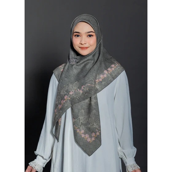 ELZATTA BUSANA PAKAIAN FASHION MUSLIMAH HIJAB JILBAB SEGI EMPAT MOTIF KAILA BUNGA PANSY