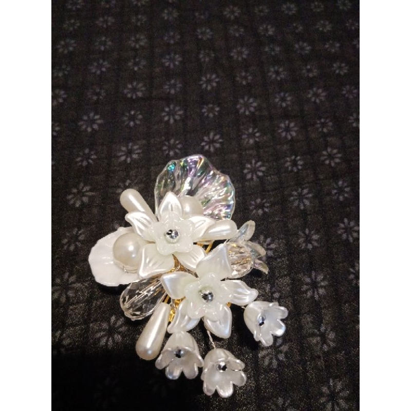 Bros Bunga Akrilik