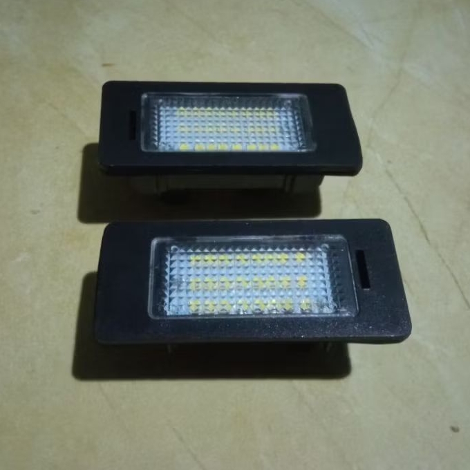 Lampu LED Plat No Belakang BMW E39 E60 E90