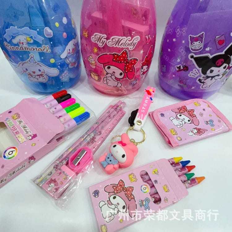 

CRAYON SET ANAK KARAKTER SANRIO MURAH ALAT TULIS SET BENTUK TELOR KODE 8000