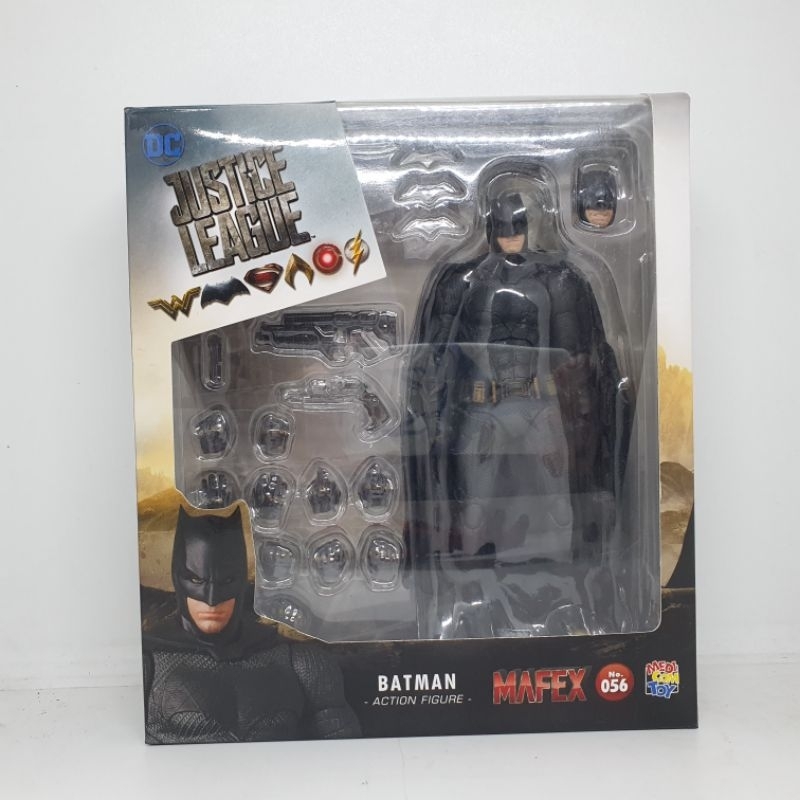 Mafex DC Batman Bruce Wayne Ben Aflleck Justice League Original