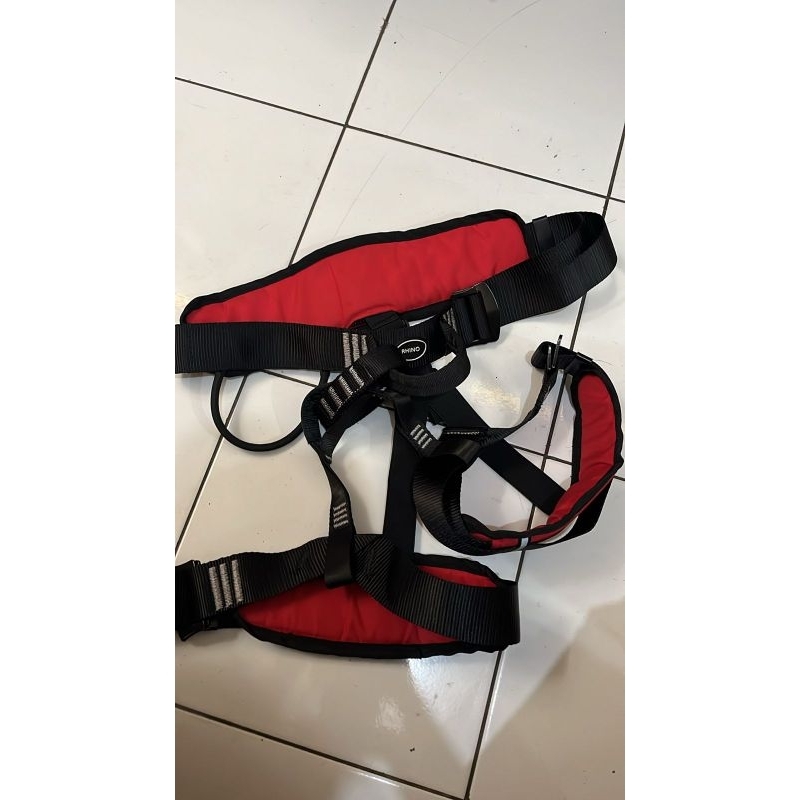 sit harnes  fly fox panjat tebing