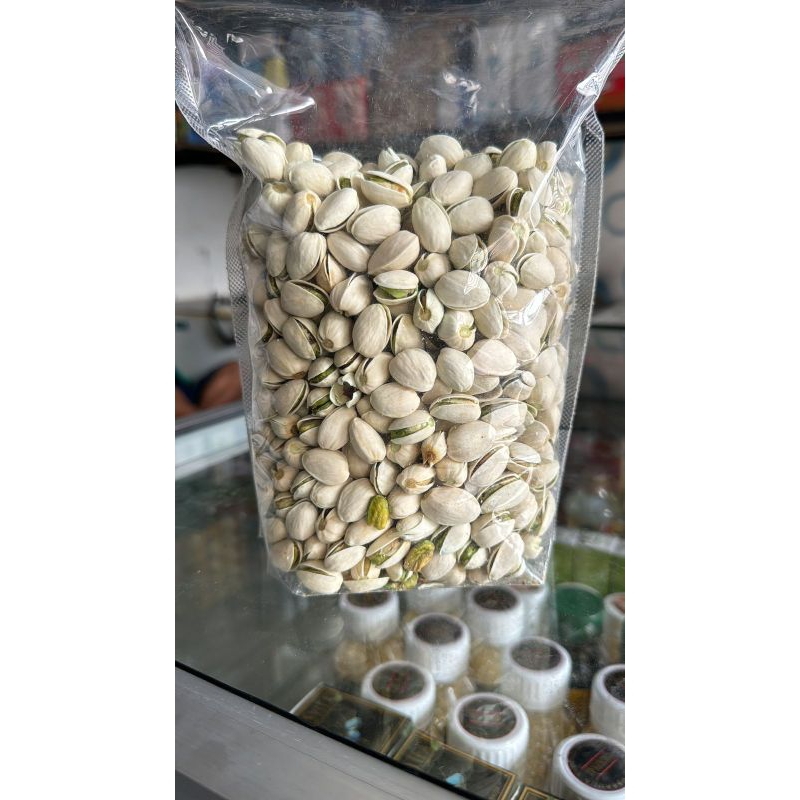 

KACANG PISTACHIO