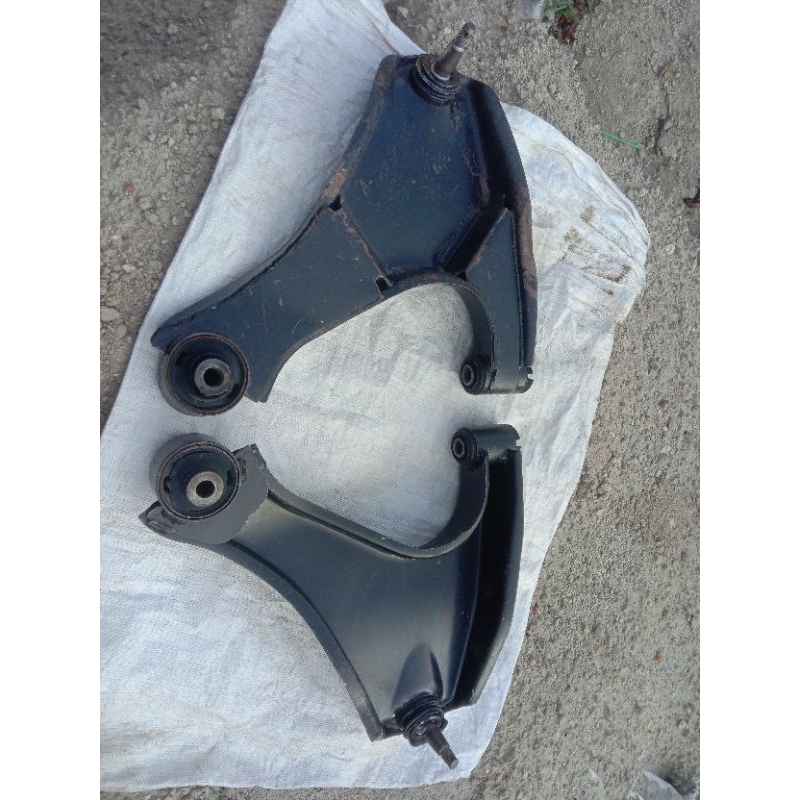 lower Arm sayap kanan kiri Daihatsu taruna