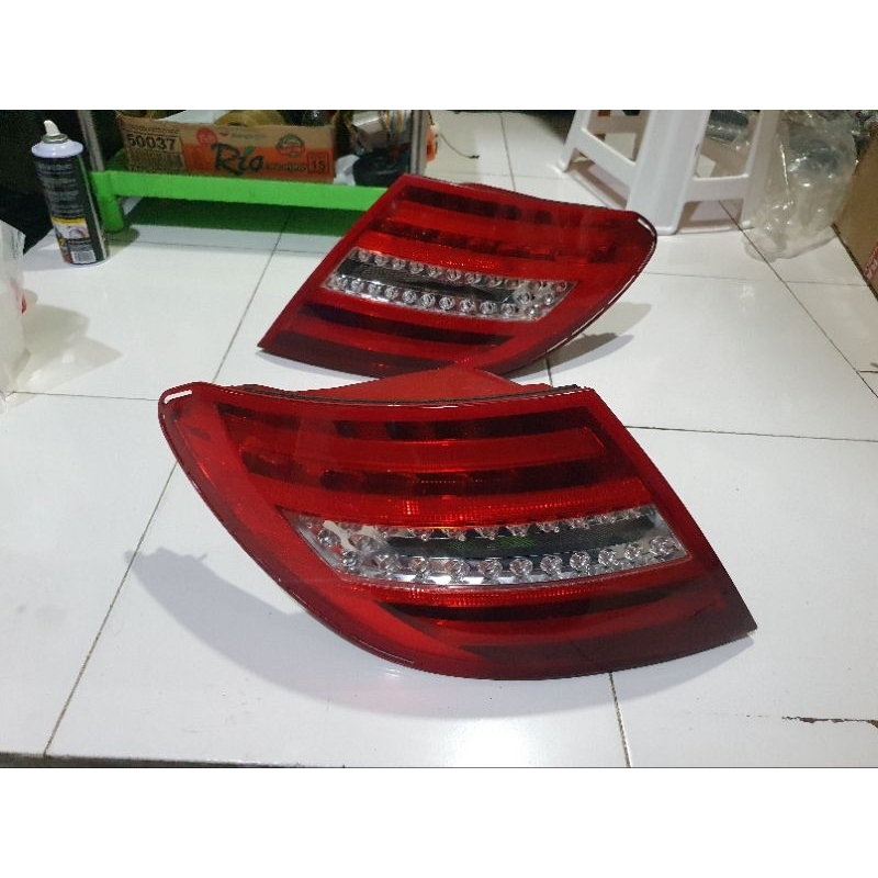 Stoplamp Mercy Mercedes-Benz W204 C200