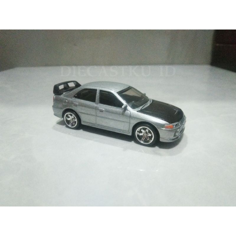 Matchbox Mitsubishi Lancer Evolution IV Loose Ban Karet