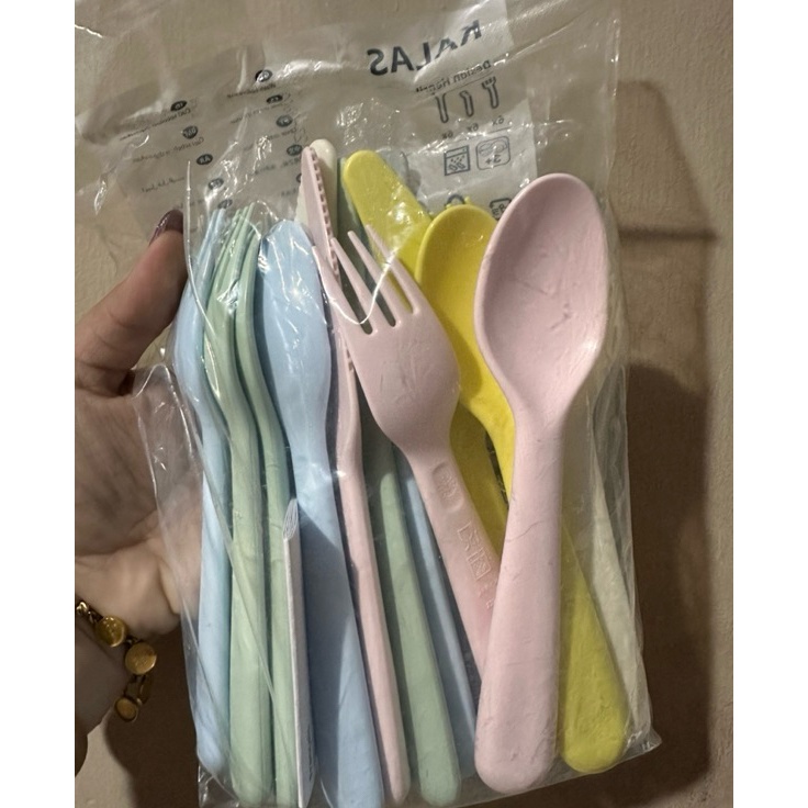 Grosir Pembelian  Kalas sendok set isi 18 pc sendok plastik garpu plastik pisau plastik alat makan a