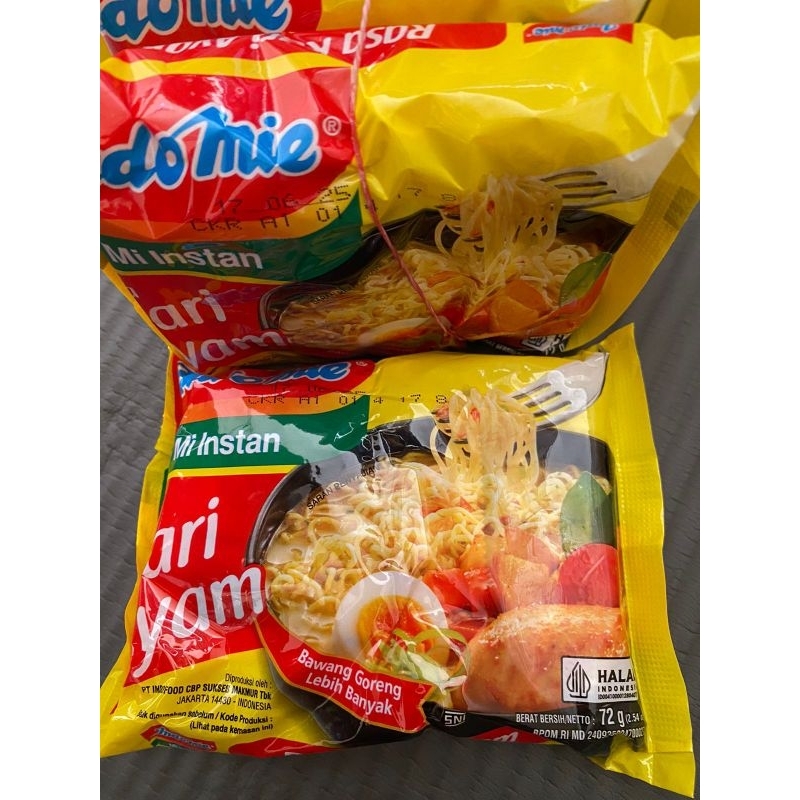 

Indomie rasa kari ayam isi 4 pcs