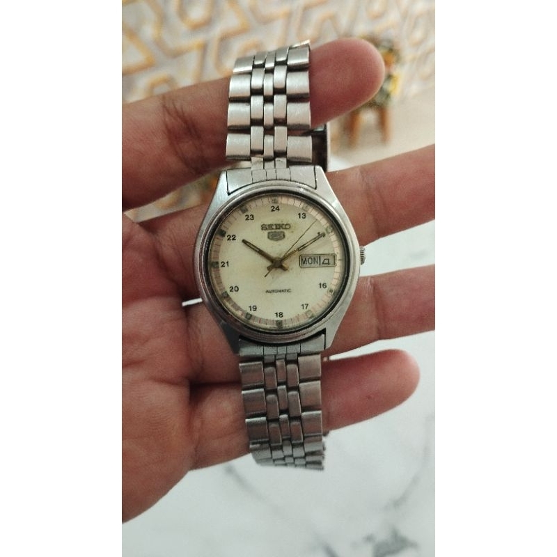 Jual Jam Tangan Seiko 5 Military Dial Putih Mulus CAL 6309-8900 Rare Item Yang Paham Saja