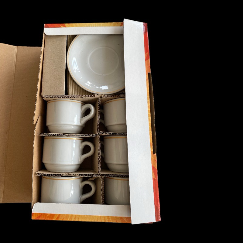 Cangkir Lucky Keramik putih list gold 12 pcs 6 cangkir + 6 tatakan