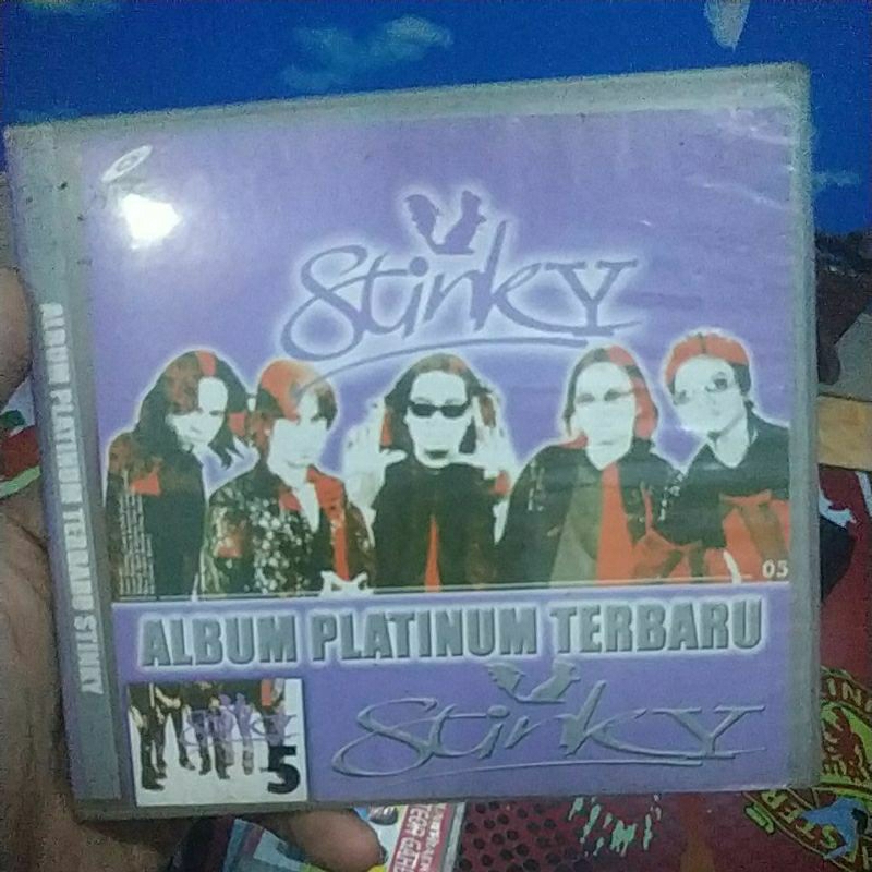 kaset CD DVD stinky