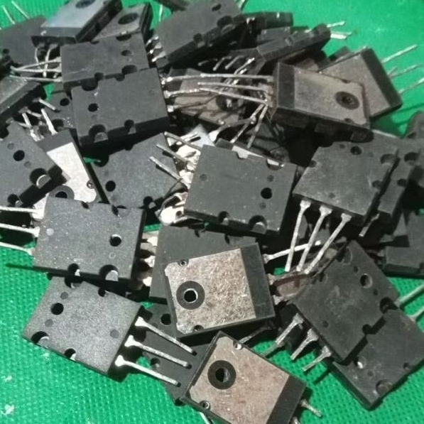 PS - TRANSISTOR BEKAS POWER AMPLIFIER C5200 + A1943 CLASS H IMPORT ORIGINAL KRISTAL CHIP BESAR