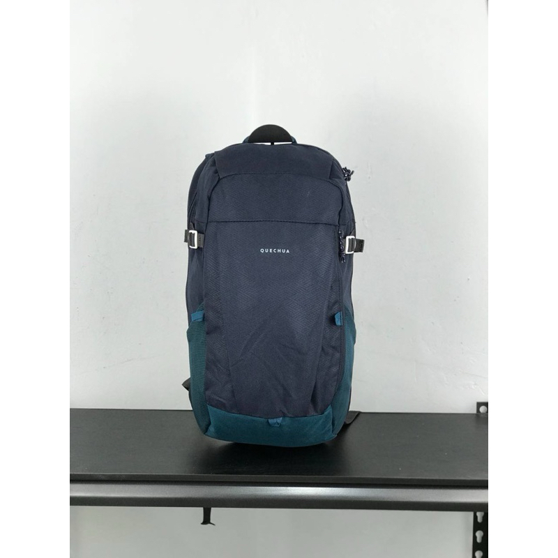 Backpack QUECHUA 20L