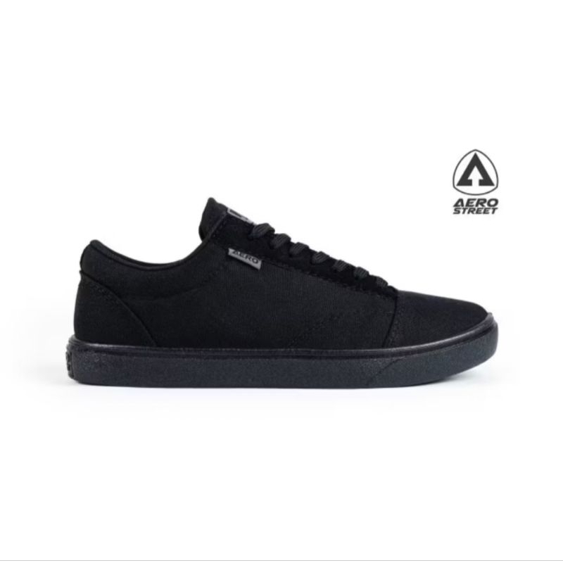 AEROSTREET MASSIVE BASIC FULL BLACK SEPATU SEKOLAH/KERJA SIZE 41 & 42