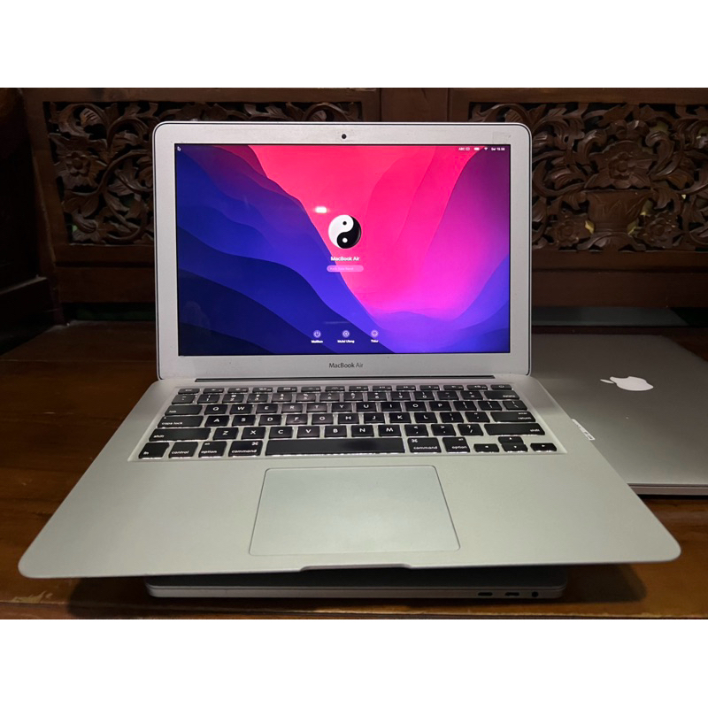 MacBook Air 13inch 2015 Core i5 ram 8gb 120GB Bekas Berkualitas
