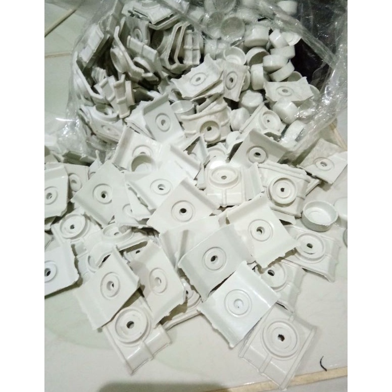 NEWSTOCK Isi 2pcs Roof Seal Atap UPVC Weather seal Square Putih