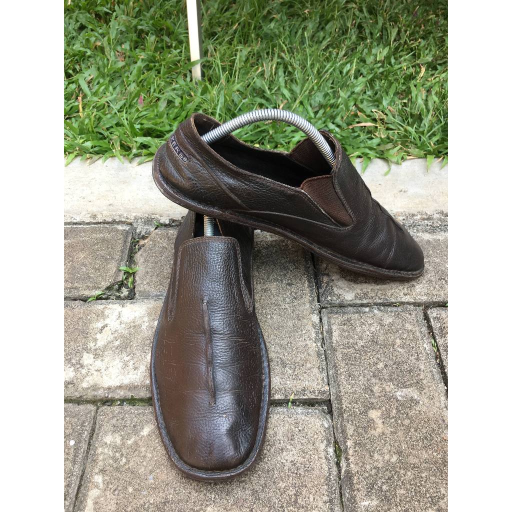 Sepatu second kulit Santai Dockers