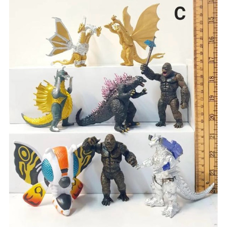 action figure godzilla feat king kong set isi 8