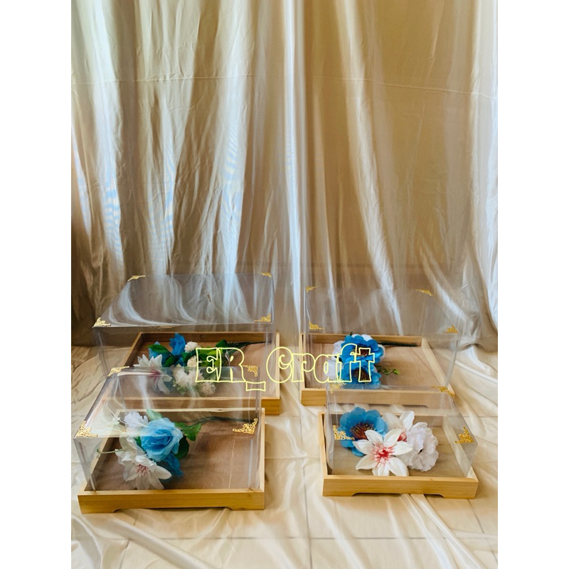 Kotak hantaran Kayu berkaki sudah termasuk Mika plus siku