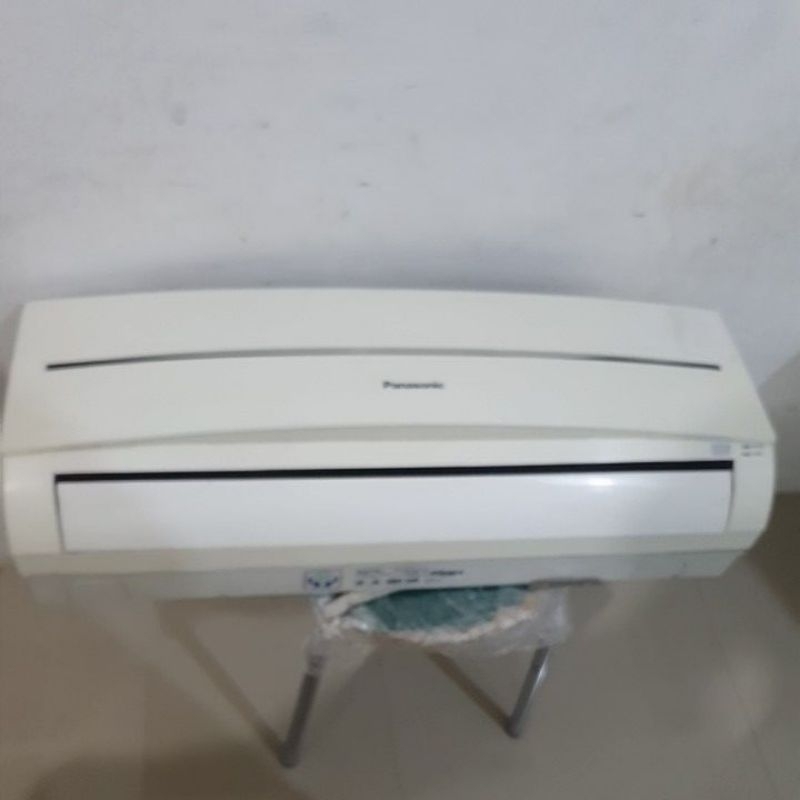 Second Ac Indoor Panasonic 1pk ( mulus dan ori)