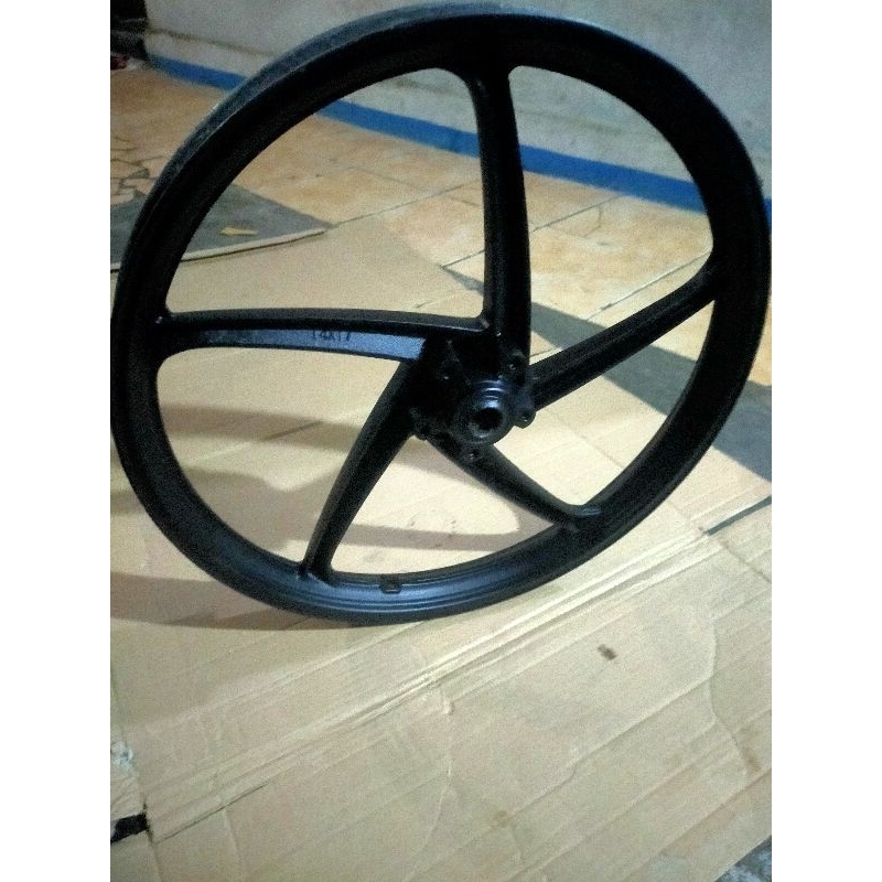 velg depan racing baut cakram lobang 5. for Supra x lama. Supra fit. PNP Supra fit new. Astrea grand
