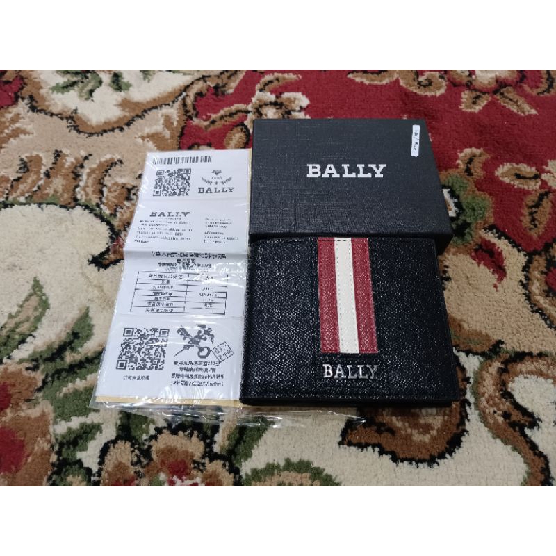 dompet pria bally