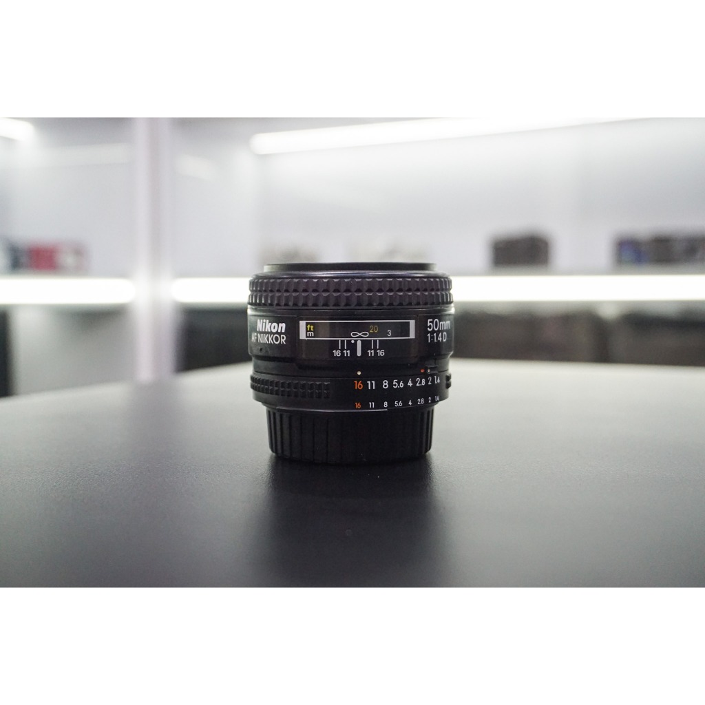Lensa Nikon AF 50mm f1.4