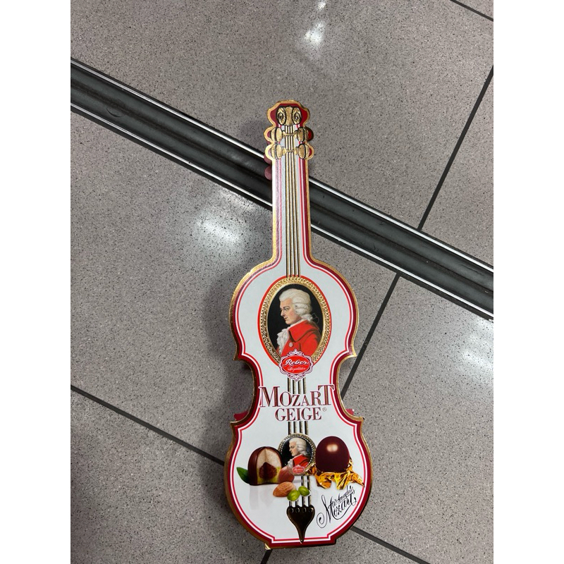 

Biola desain reber mozart kugeln