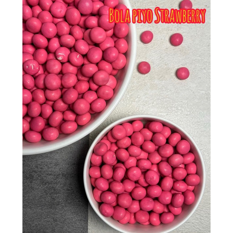 

Bola Biskuit Strawberry 500 gr (1/2 kg)